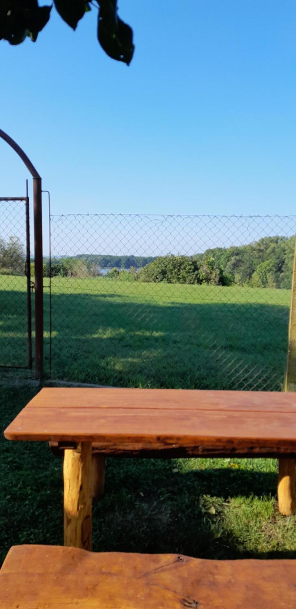 Ubytovani Na Sklepe U Prochazku Pouzdrany Buitenkant foto